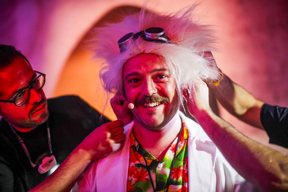 alban ivanov acteur humoriste