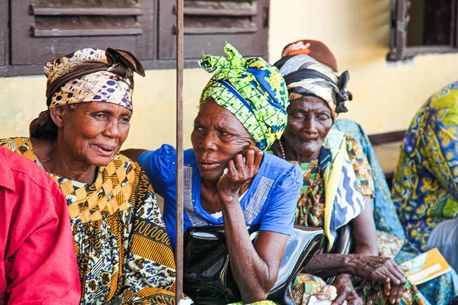 attente des patients village cameroun