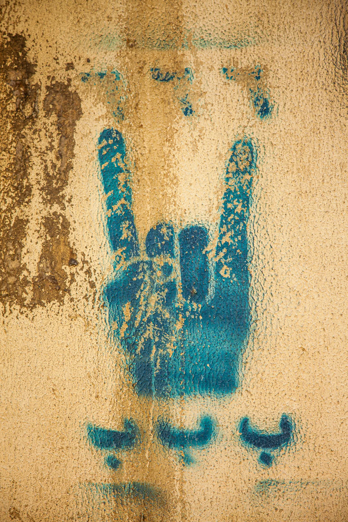 b comme beirut pochoir de couleur street art