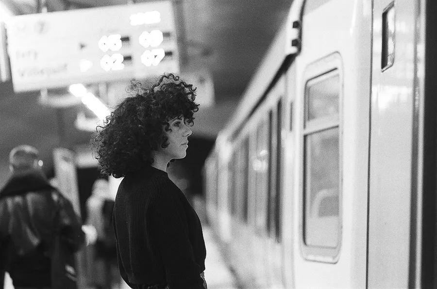 metro paris regard 015