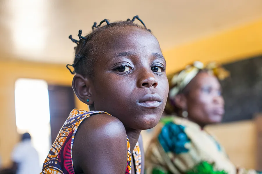 regard de fierte jeune fille