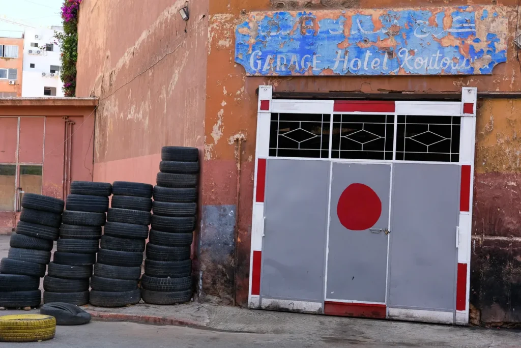 immeuble garage vintage a gueliz marrakech